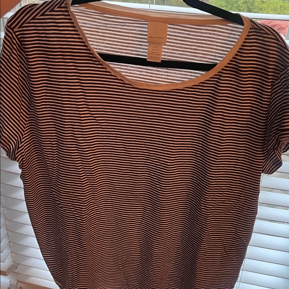H&M Brown and White Striped Top XL